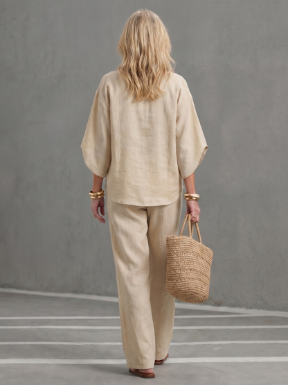 Conjunto de túnica con botones y pantalones holgados