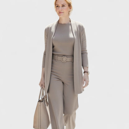 Conjunto de tres piezas para mujer