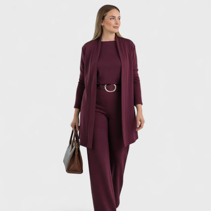 Conjunto de tres piezas para mujer