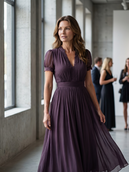 Vestido con cintura fruncida y escote gota
