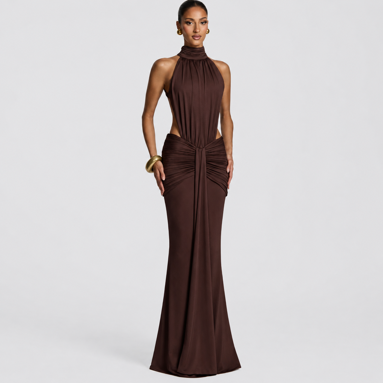 Vestido de elegancia con espalda descubierta